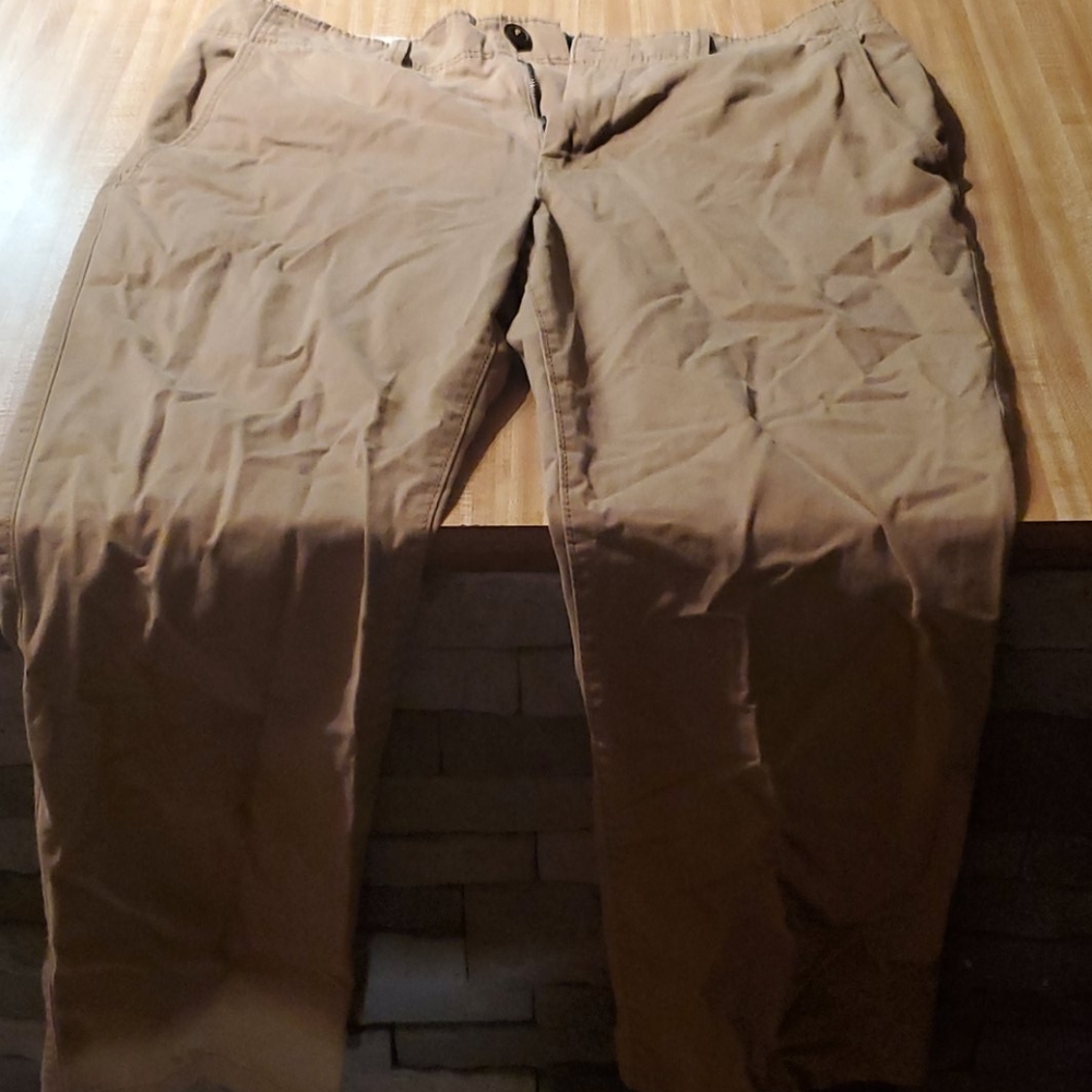 Ae Khakis